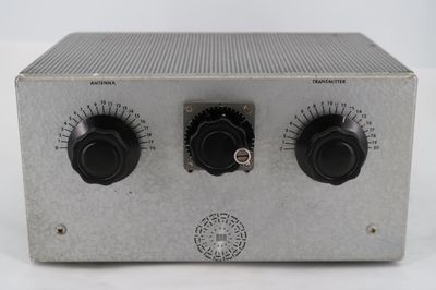 U17948 Used Unbranded 600W Antenna Tuner U17948 Used Unbranded 600W Antenna Tuner