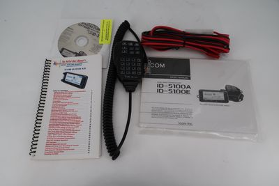 U18143 Used ICOM ID-5100A Control Head & Accessories ONLY