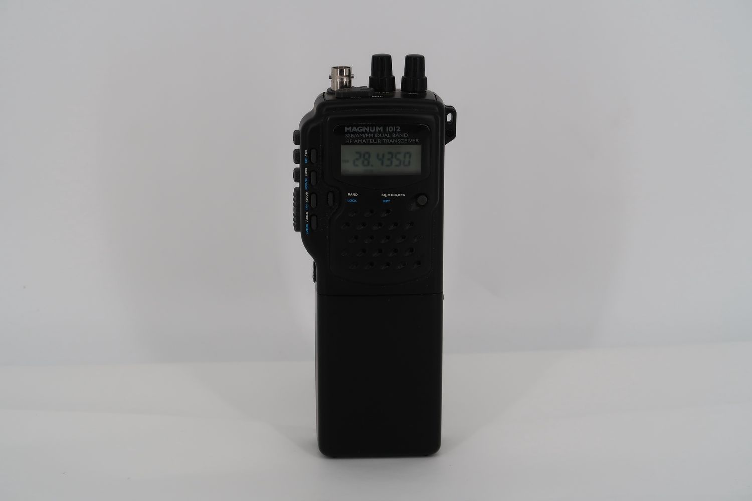 U18150 Magnum 1012 SSB/AM/FM Dual Band HF Handheld Transceiver