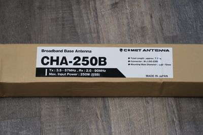 U18155 Never Used Comet Antenna CHA-250B Broadband Base Antenna