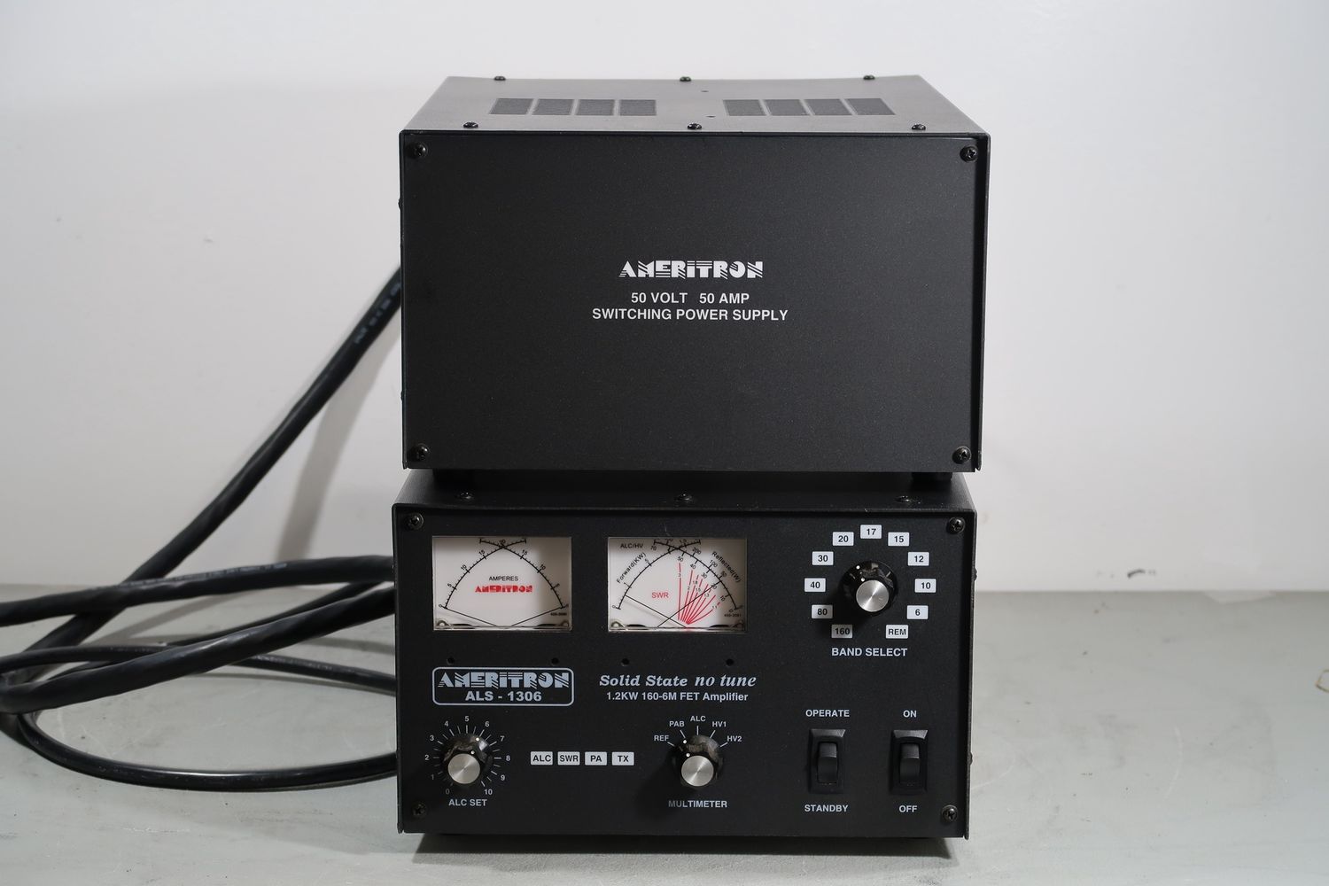 U18176 Used Ameritron ALS-1306 Amplifier HF+6M Solid State 1200W w/ Power Supply