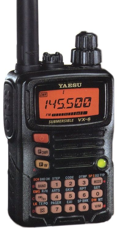 YAESU VX-6 144/430MHz 新品同様　オプション・予備部品付き YAESU VX-6R 144 / 220 / 430 MHz 5 Watt / 1.5W (220) Hand Held FM