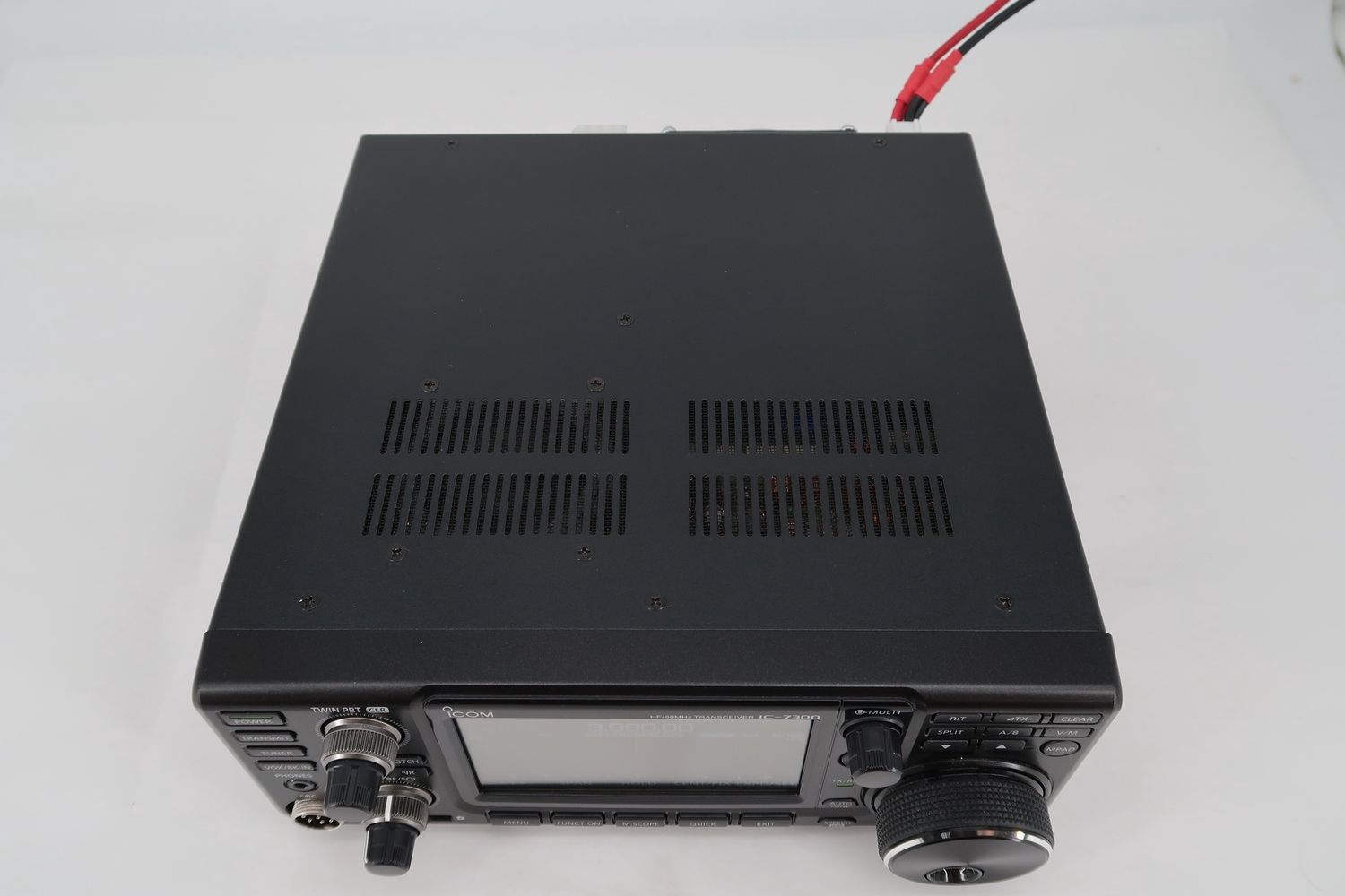 U18260 Used ICOM IC-7300 HF/50MHz Transceiver