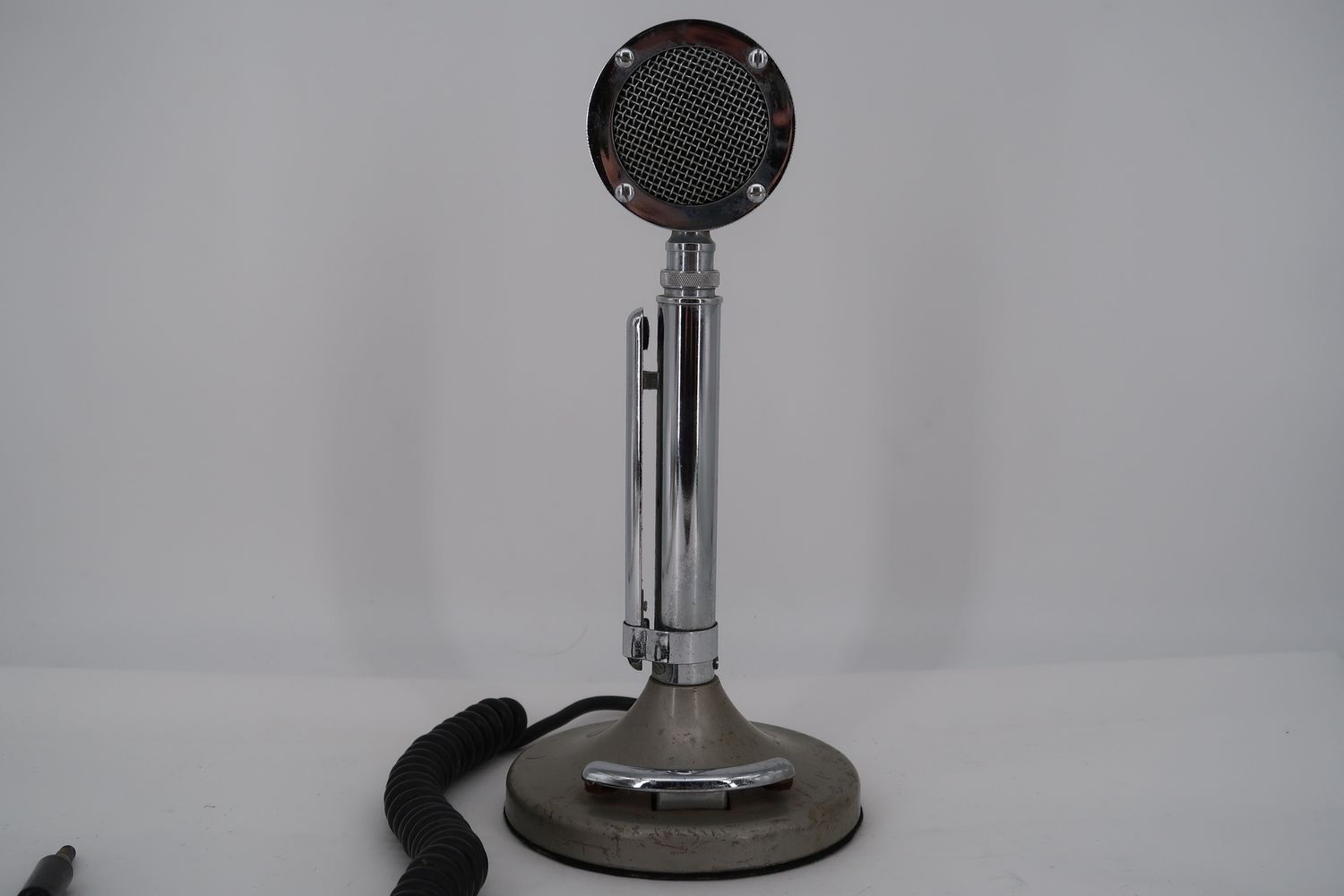 U18307 AS IS Untested Astatic D-104 Vintage Desk Microphone