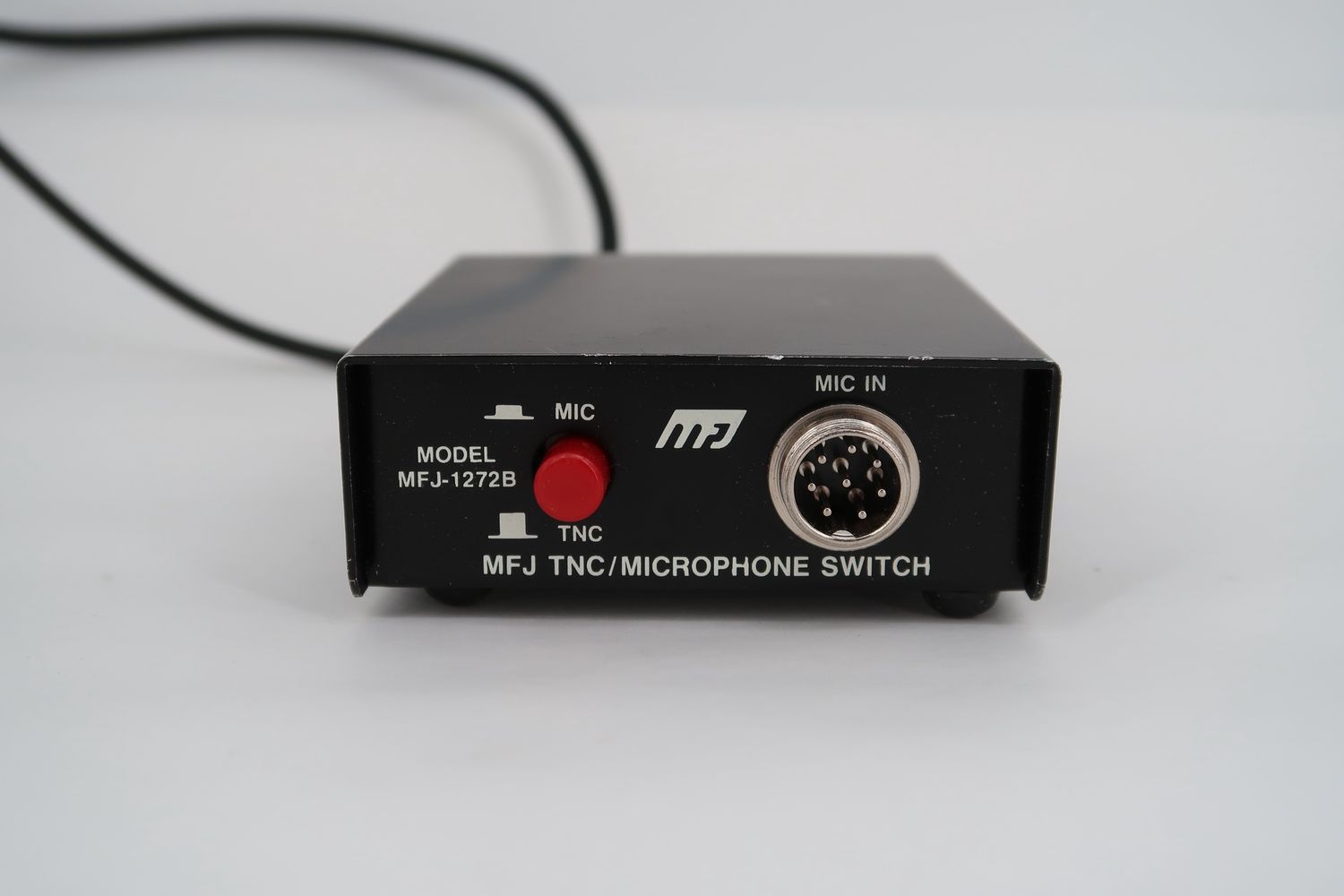 U18339 Used MFJ-1272B Microphone/TNC Switch
