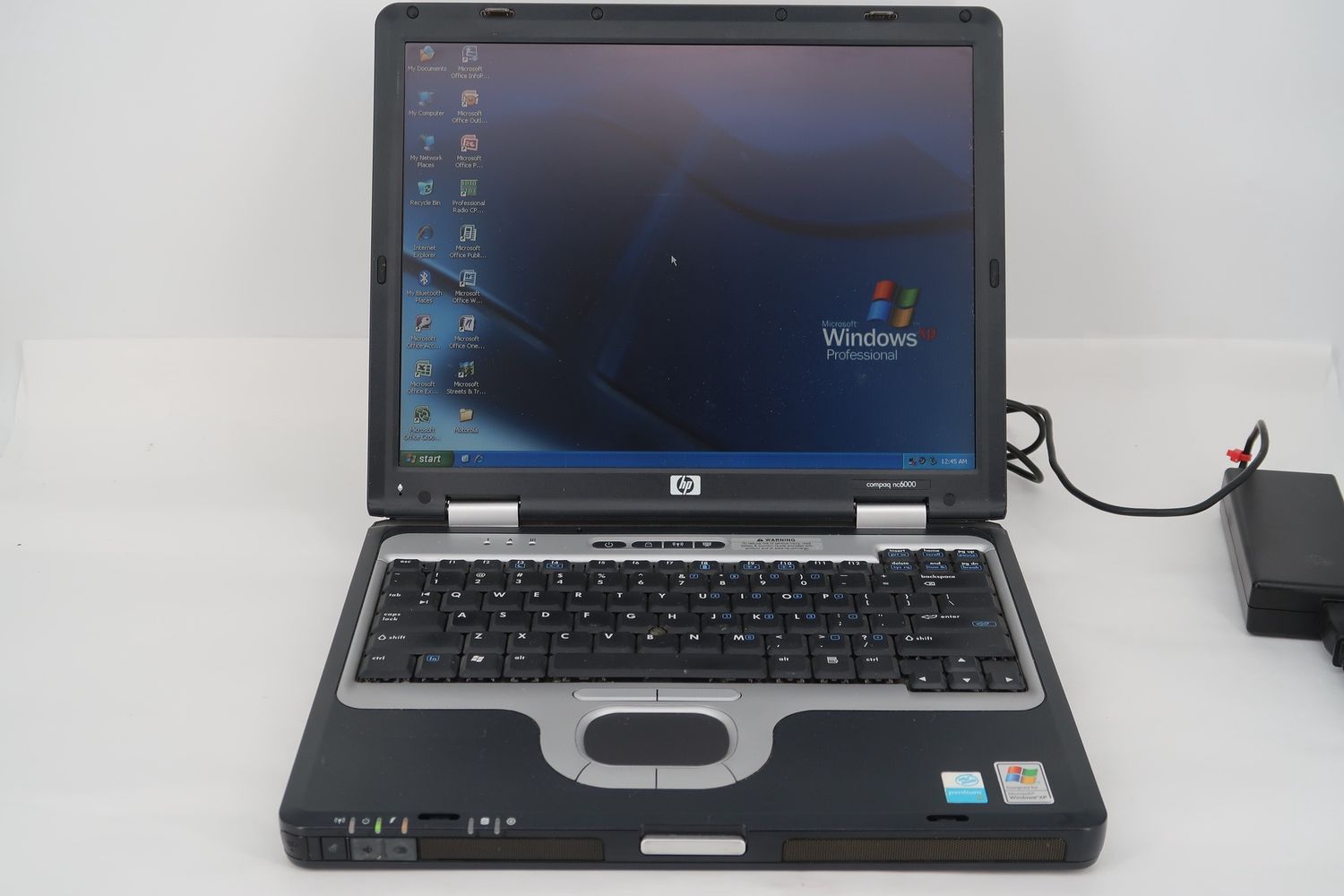 U18383 Used HP Compaq nc6000 Windows XP Laptop