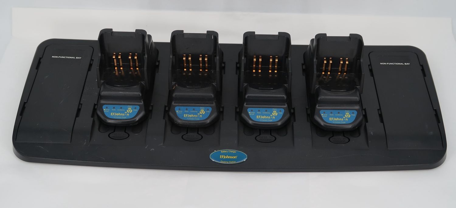 U18416 Used EFJohnson 585-5100-365 Universal Battery Charger