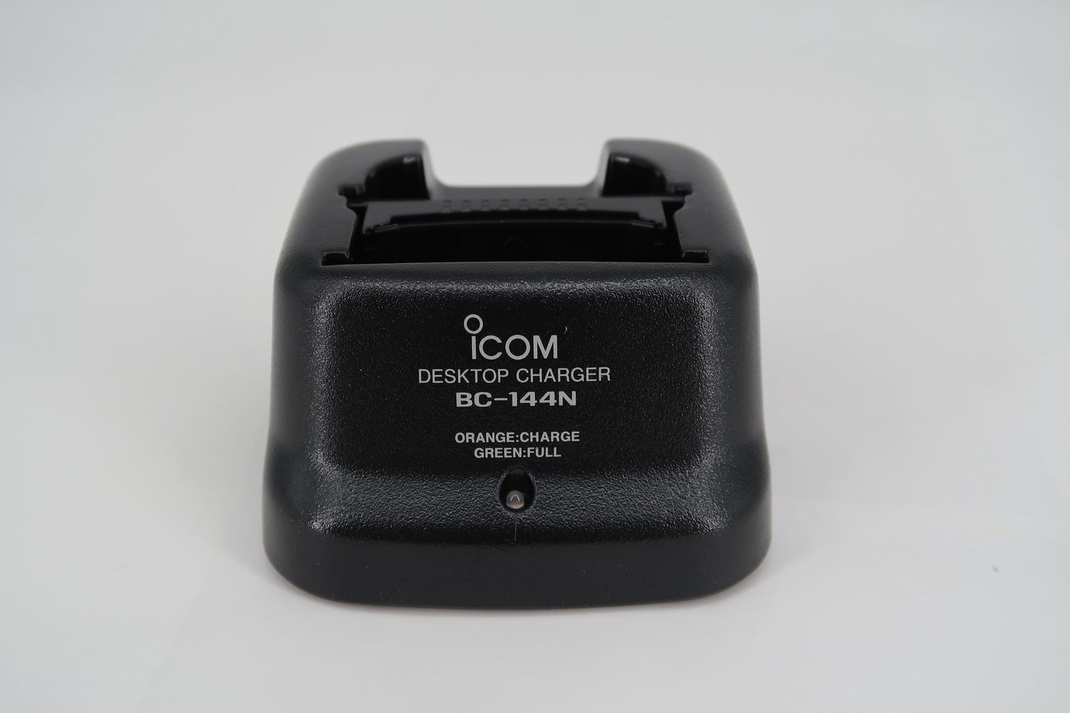 IO-18 Icom Repack BC-144N Desktop Charger (European Plug)