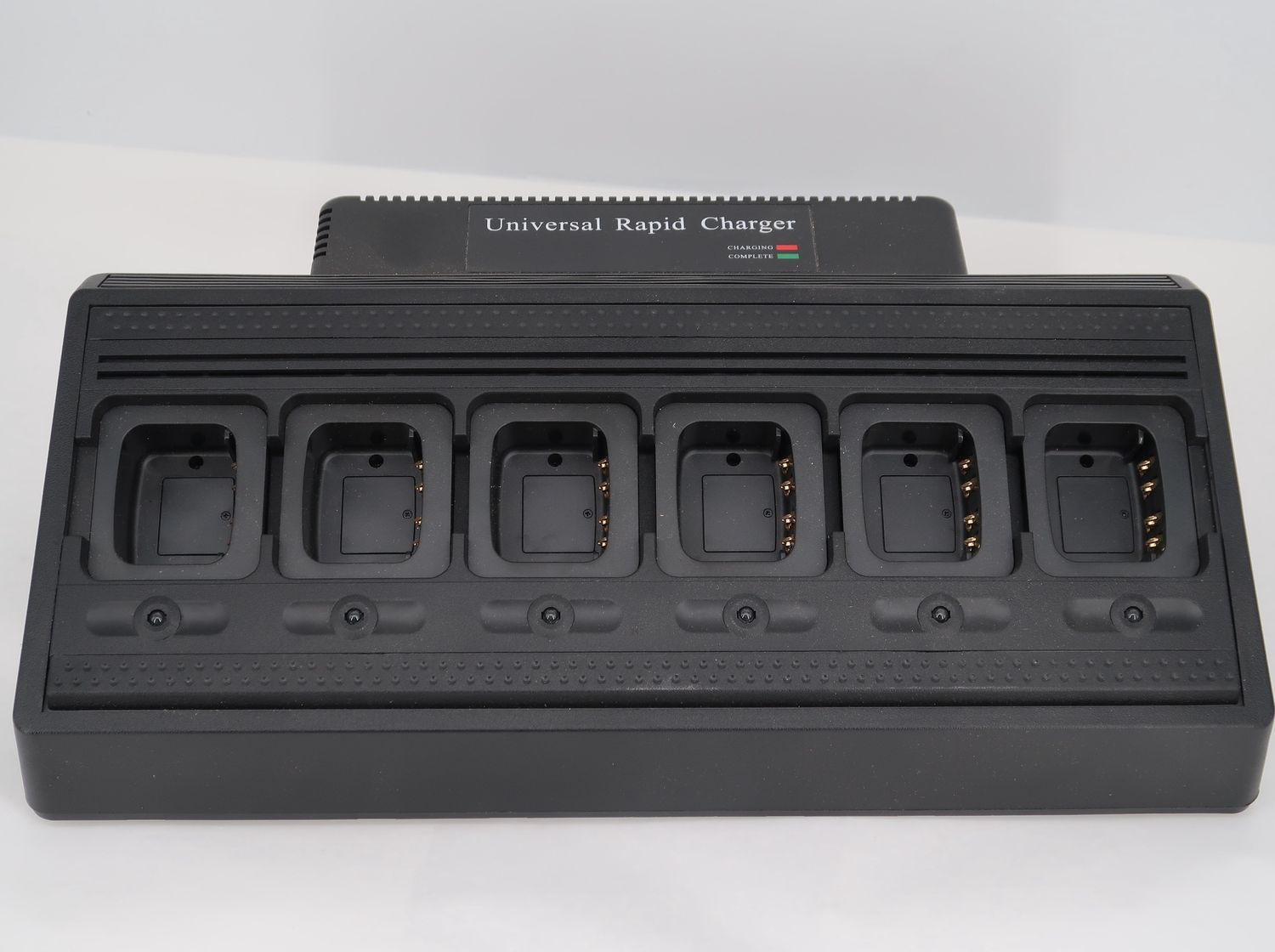 U18424 Used Maxtop M6R-2000 6-Bay Battery Charger