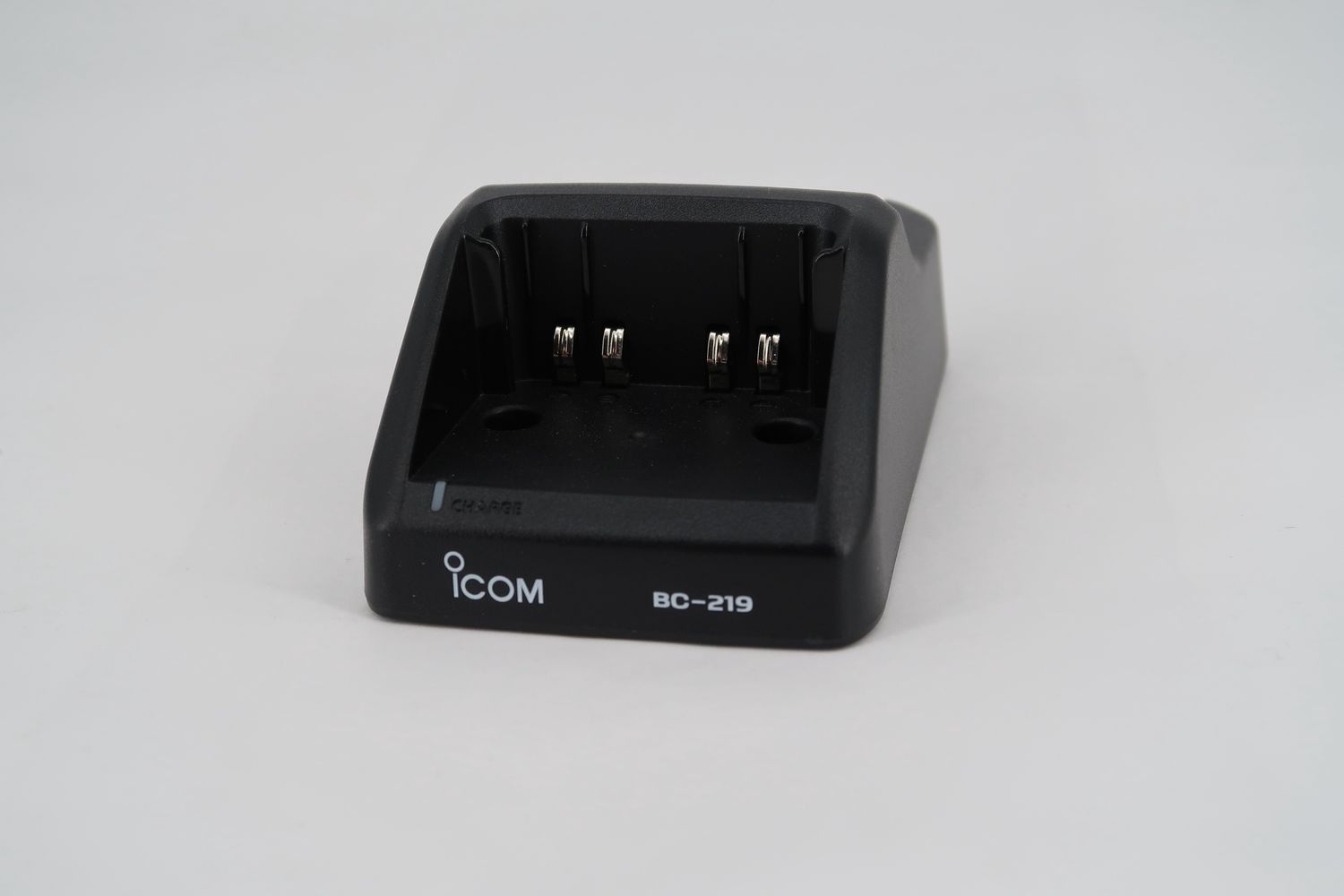 IO-26 Icom Repack BC-219 Desktop Charger