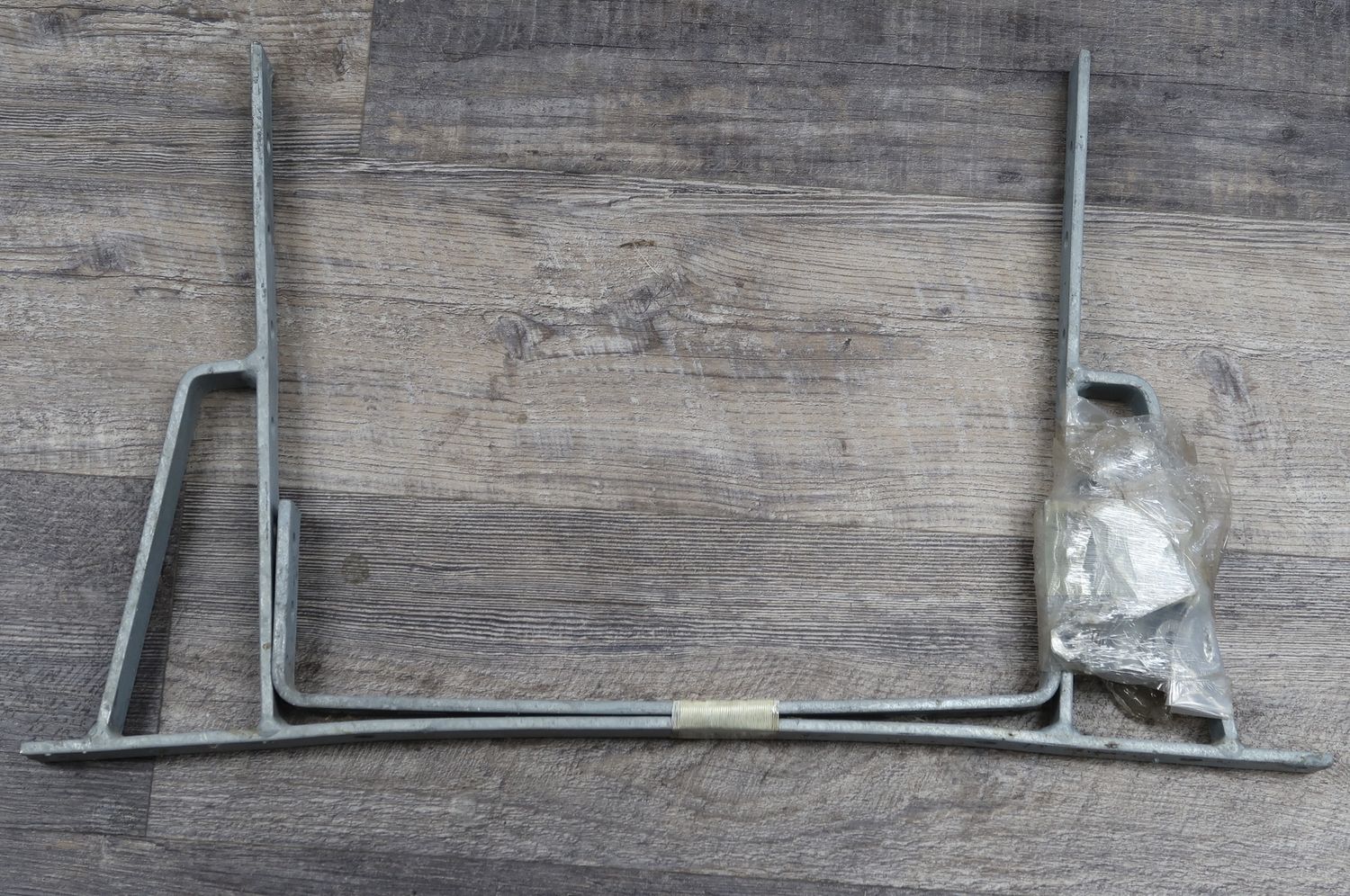 U18577 Never Used Rohn Tower House Bracket