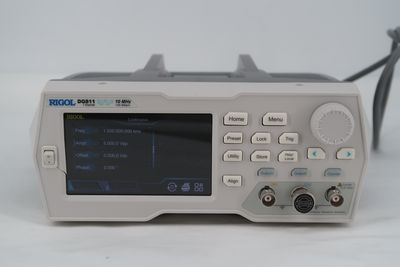 U18600 Used Rigol DG811 Waveform Generator U18600 Used Rigol DG811 Waveform Generator