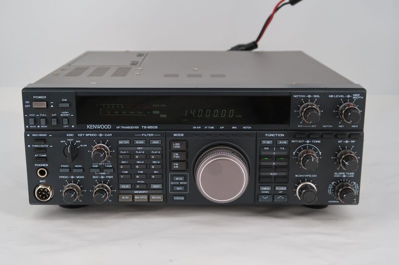 U18604 Kenwood TS-850S HF Transceiver
