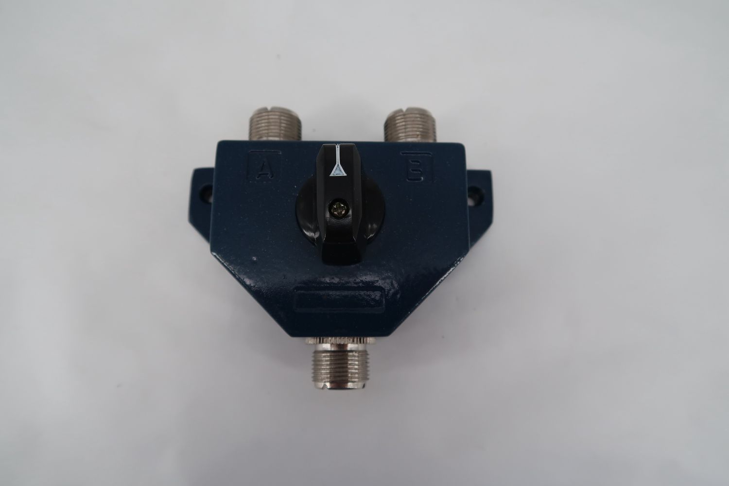 U18610 Used MFJ-1702 2-Position Coaxial Switch