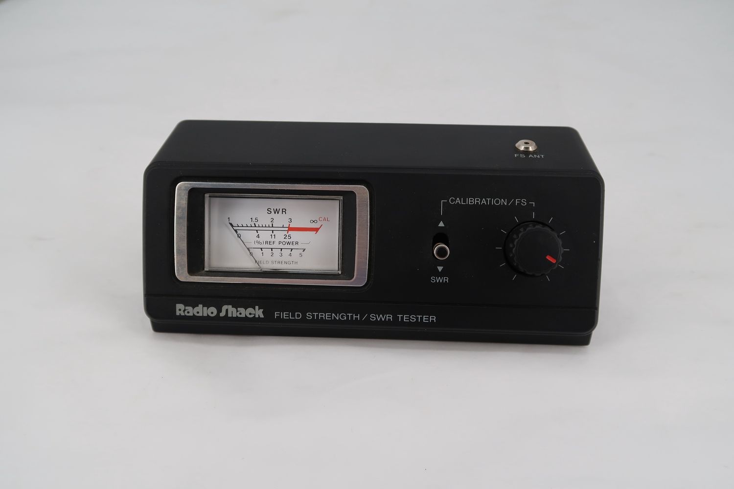 U18614 Used RadioShack 21-523 Field Strength/SWR Tester