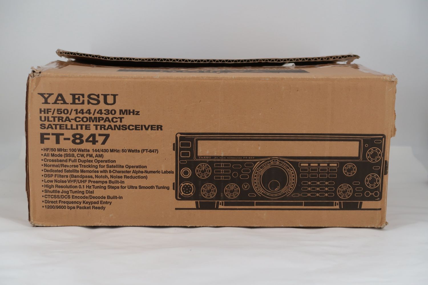 U18628 Used Yaesu FT-847 All-Mode Satellite Transceiver HF VHF UHF