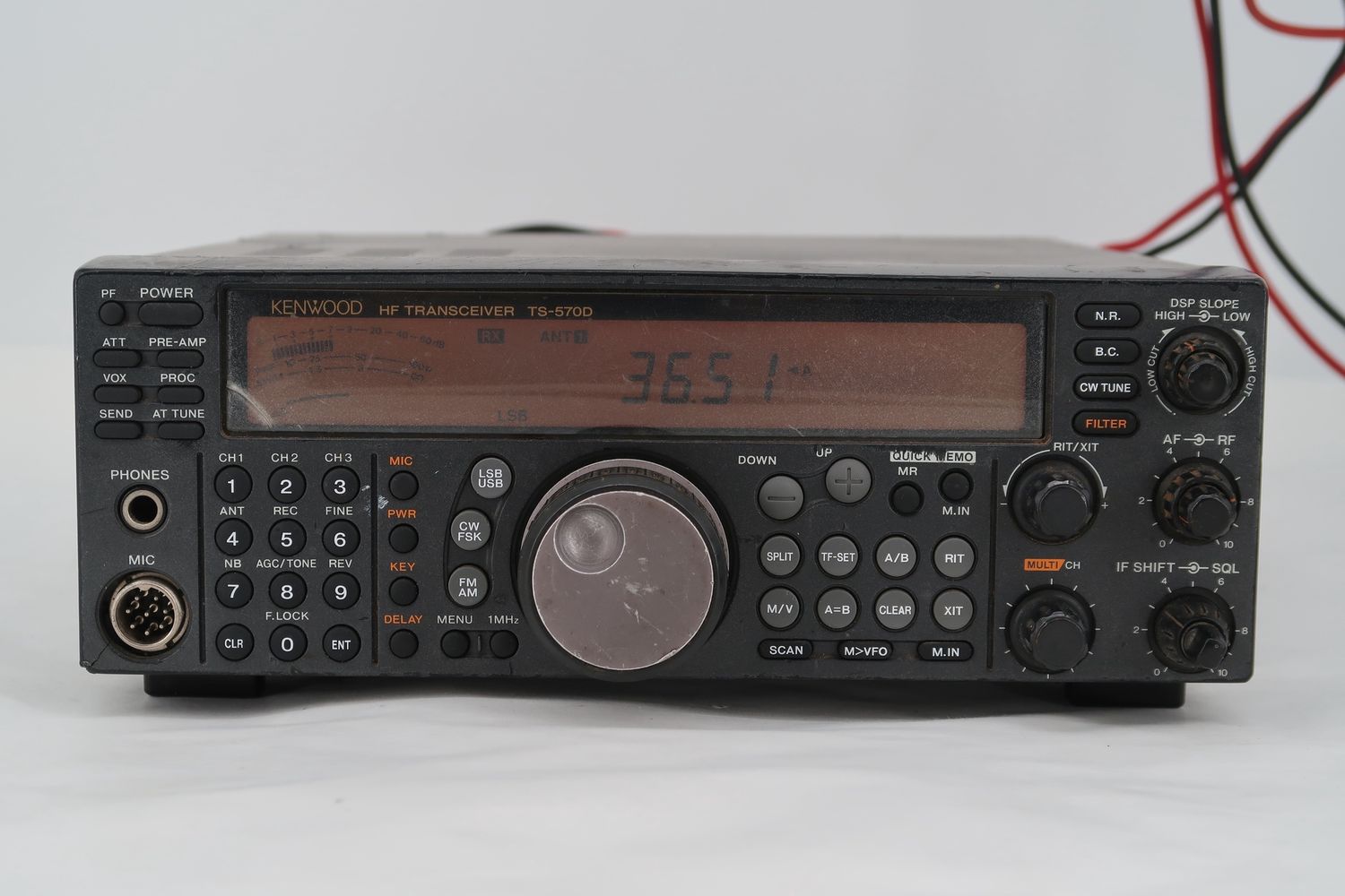U18634 Used Rough Kenwood TS-570D HF Transceiver