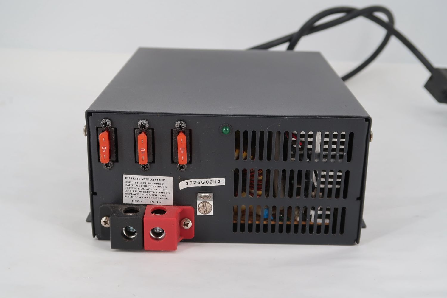 U18644 Used Unbranded 40 Amp Power Supply
