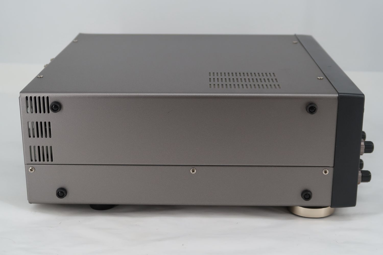 U18656 Used Kenwood TS-870S HF Transciever