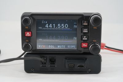 U18702 Used Yaesu FTM-400DR Mobile Dual-Band Transceiver