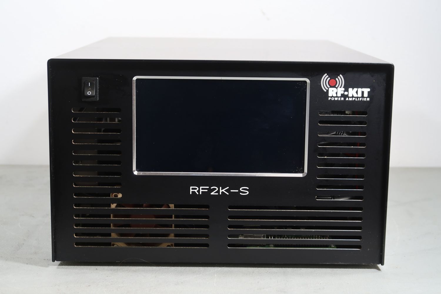 U18706 Used RF-Kit RF2K-S (V4) Solid State Amplifier