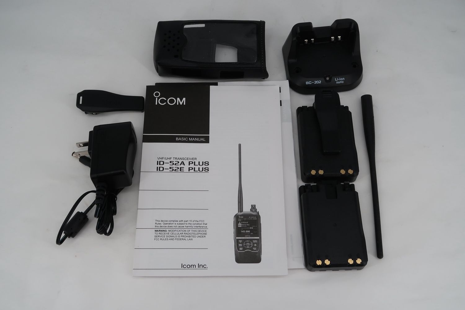 U18749 Used Icom ID-52A Plus VHF/UHF Handheld Transceiver