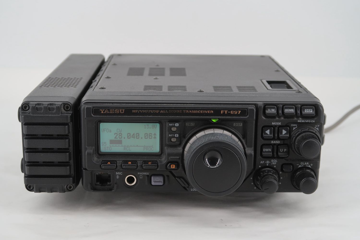 U18785 Used Yaesu FT-897D HF/VHF/UHF All-Mode Transceiver w/ FP-30B &amp; FC-30 Tuner/Pwr. Supply