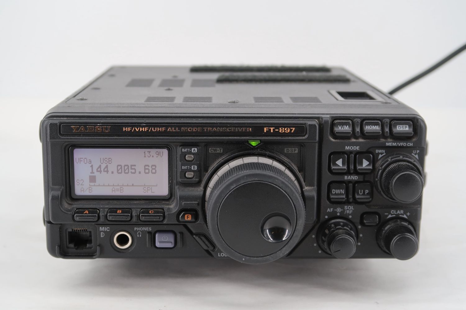 U18809 Used Yaesu FT-897D HF/VHF/UHF All-Mode Transceiver w/ FP-30B