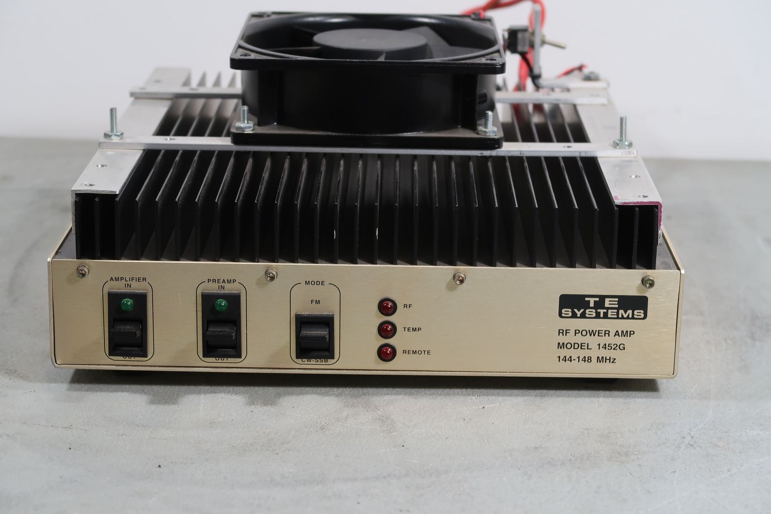 U18867 Used TE Systems Model 1452G 144-148MHz RF Power Amplifier w/ Fan