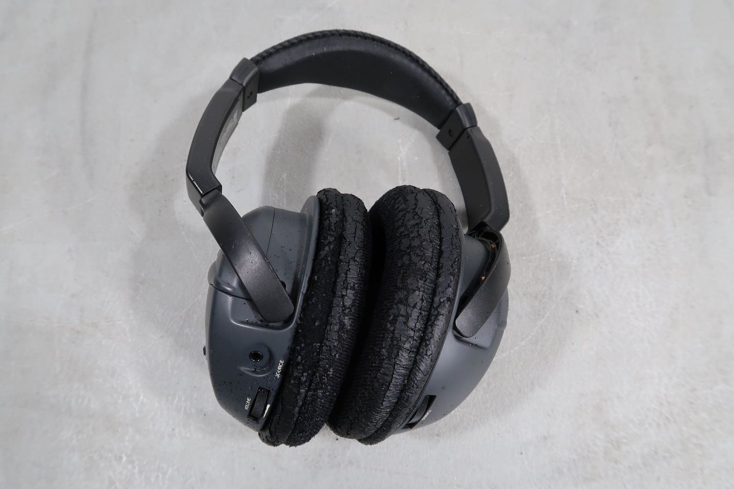 U18895 Used Optimus Model 12-922 Stereo Mate AM/FM Headset Radio