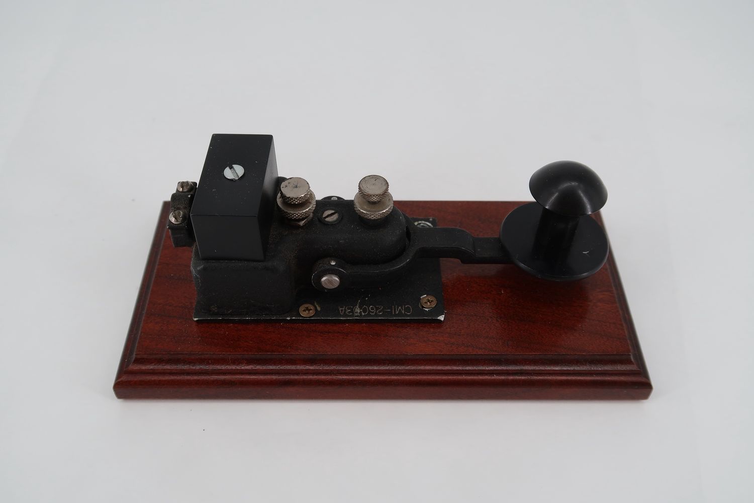 U18897 Used Unbranded Stamped 37153-4 Straight Key