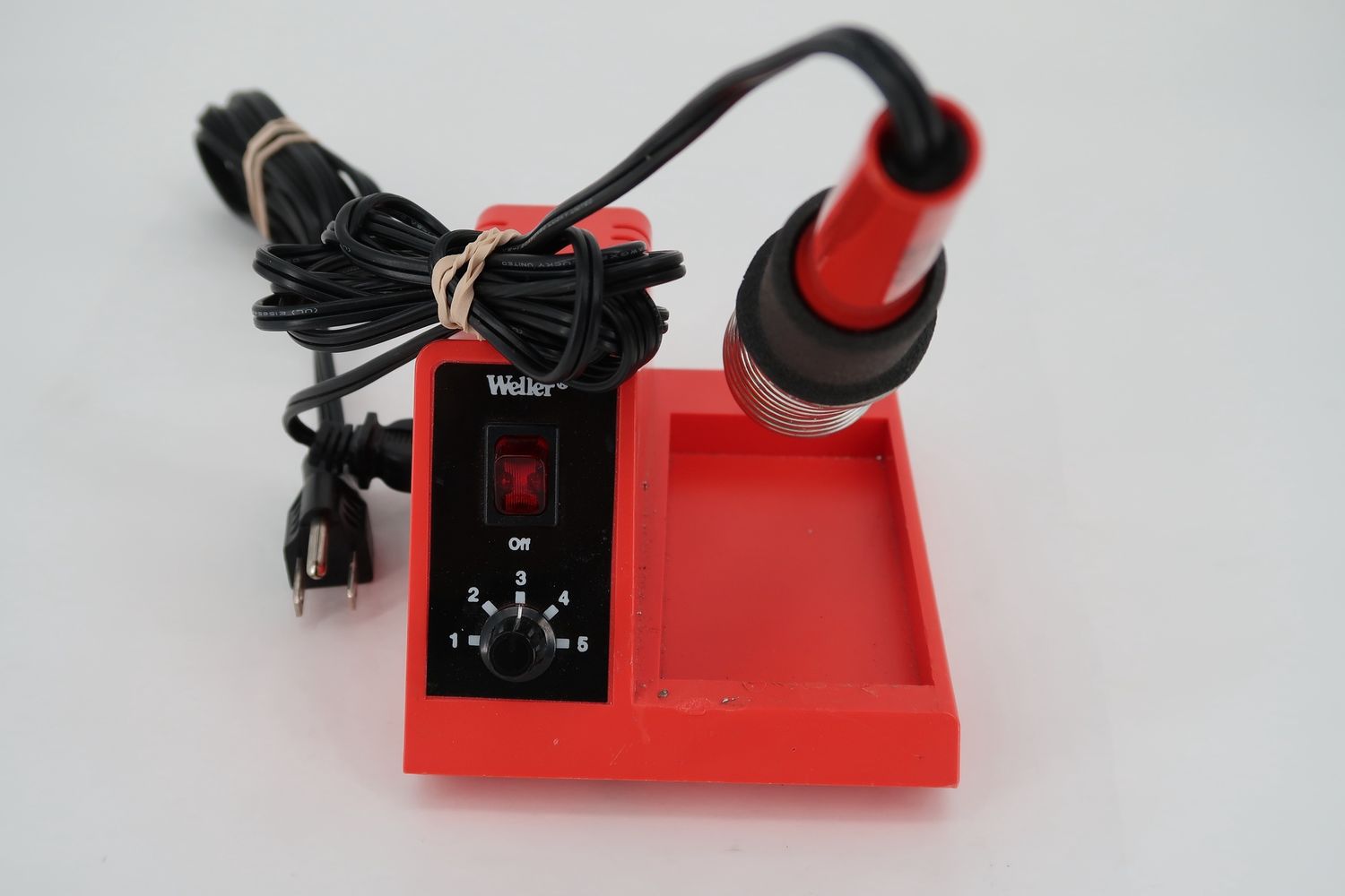 U18932 Used Weller WLC100 40W 120V Soldering Station