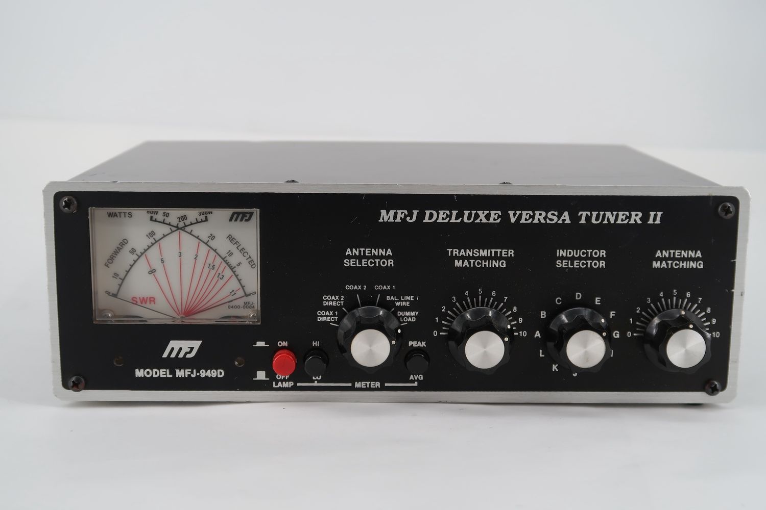U18935 Used MFJ-949D Deluxe Versa Tuner II Antenna Tuner