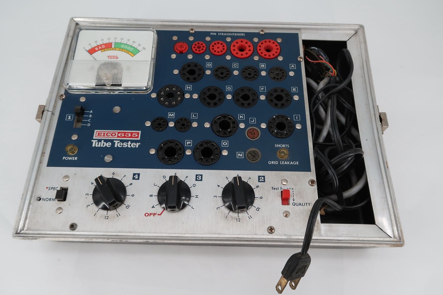 U18943 AS IS Untested Eico 635 Portable Tube Testing Kit