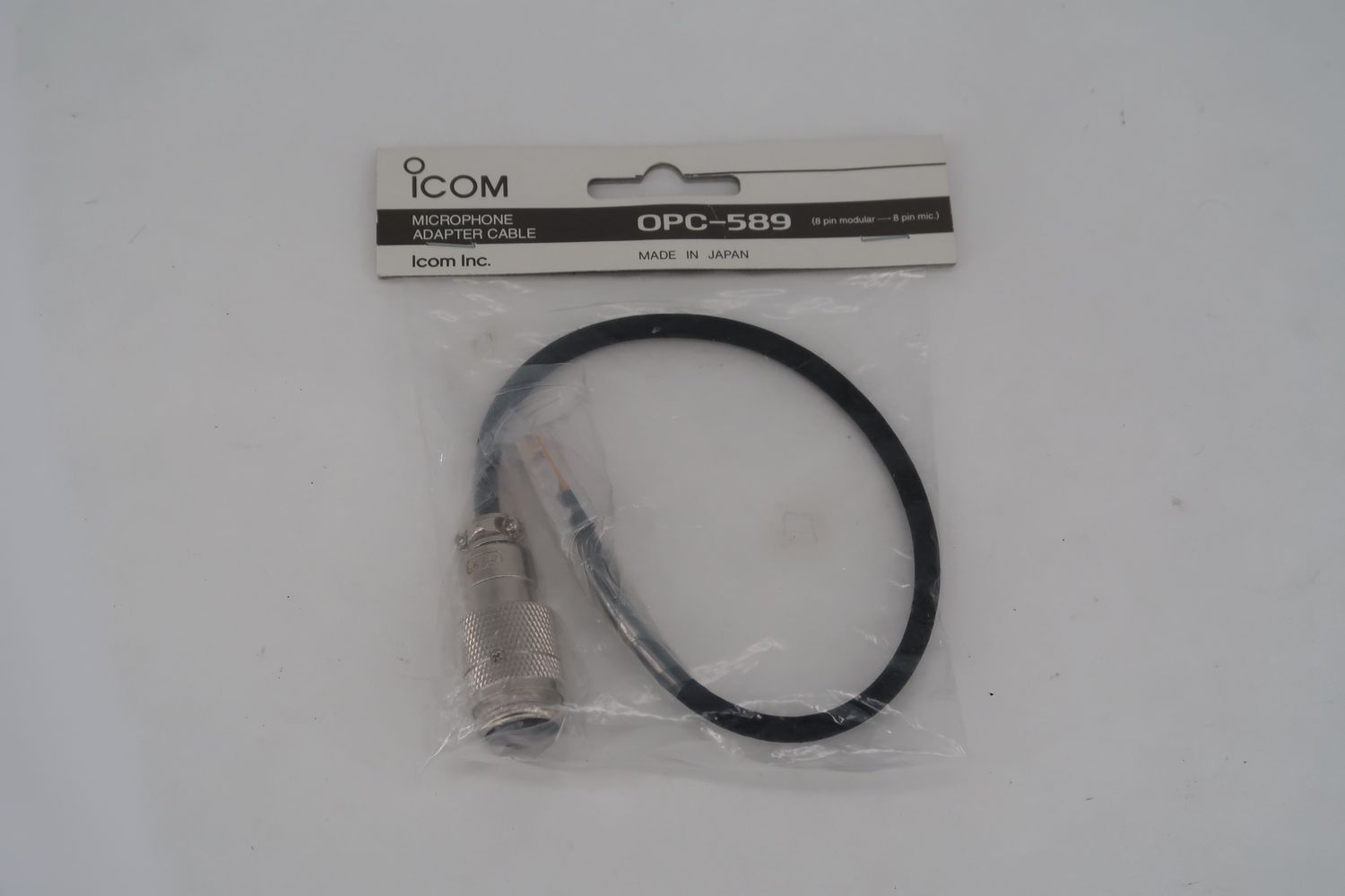 U18975 Never Used Icom OPC-589 Modular 8-Pin to Microphone 8-Pin Connecting Cable