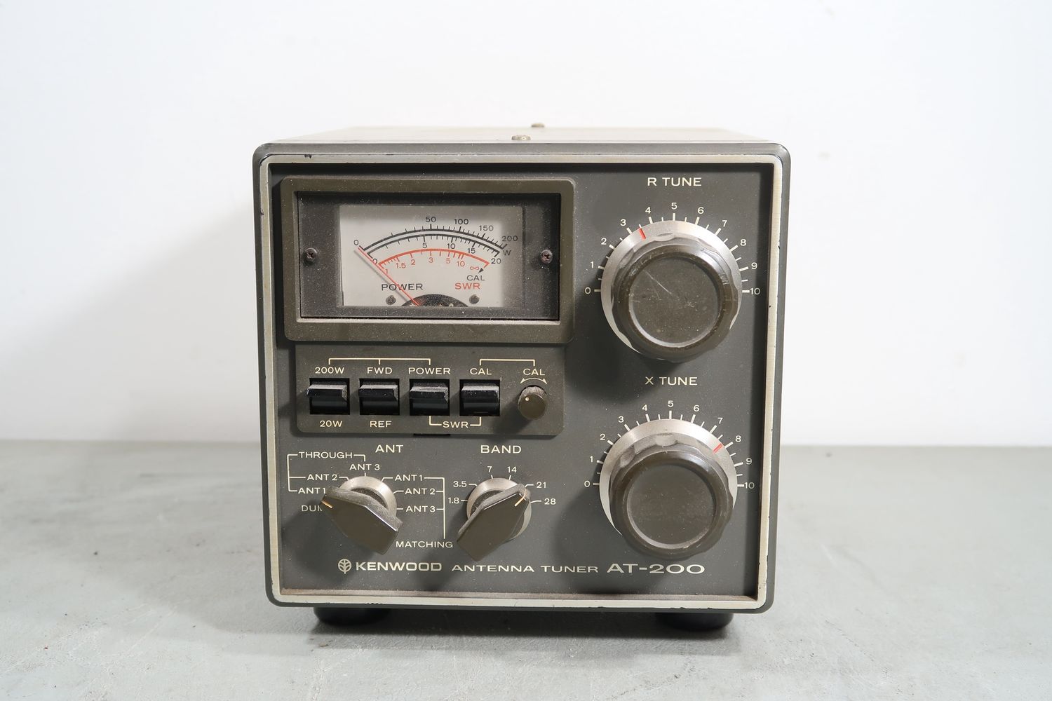 U19046 AS IS Untested Kenwood AT-200 Antenna Tuner