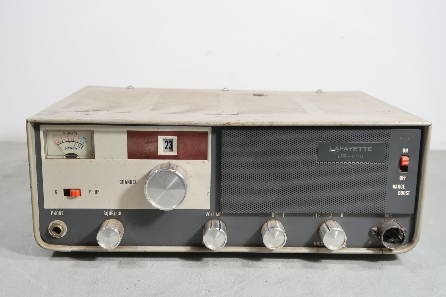 U19049 AS IS Untested Lafayette HB-600 23-Channel CB Transceiver