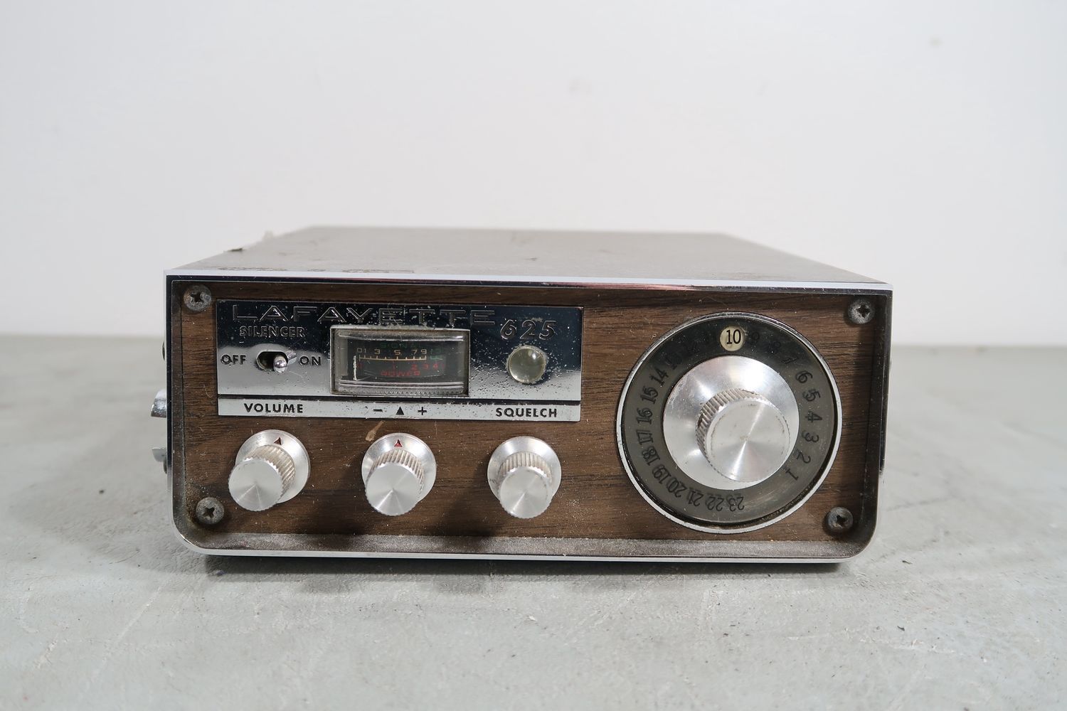 U19063 AS IS Untested Lafayette HB-625 23 Channel CB Radio