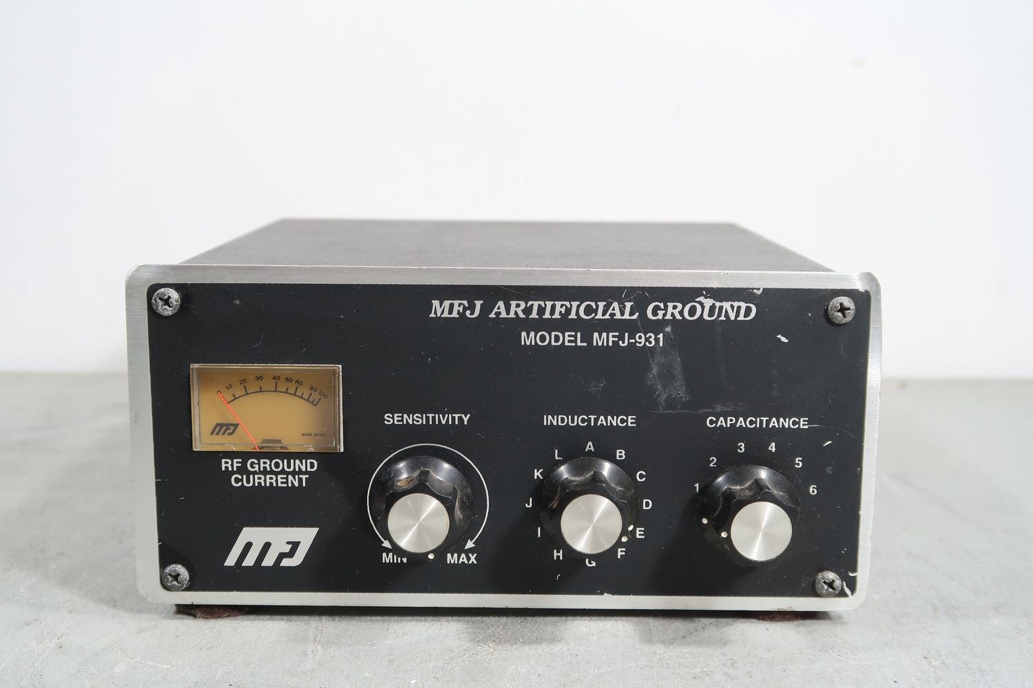 U19070 Used MFJ-931 Artificial Ground Unit