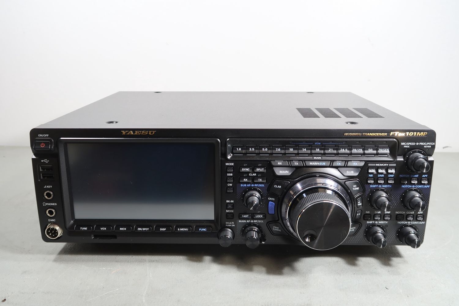 U19103 Used Yaesu FTDX101MP HF/50MHz Transceiver w/ FPS-101 Power Supply Speaker