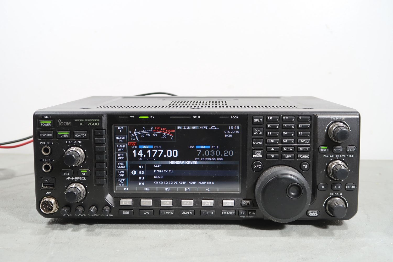 U19133 Used ICOM IC-7600 Amateur HF/ 50MHz Transceiver w/ New Mic &amp; Power Cord