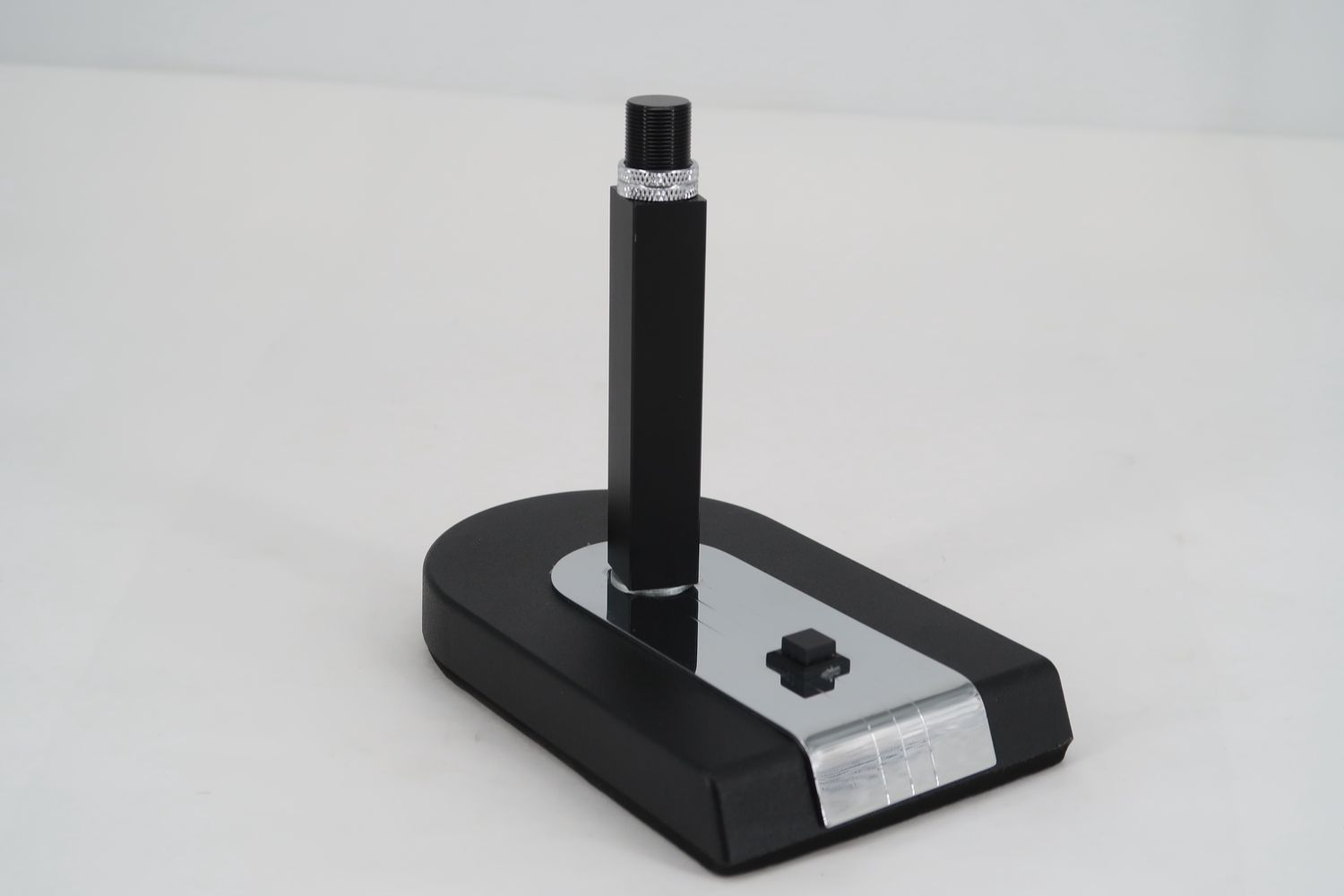 U19146 Used Heil CB-1-PTT Classic Base with PTT Control