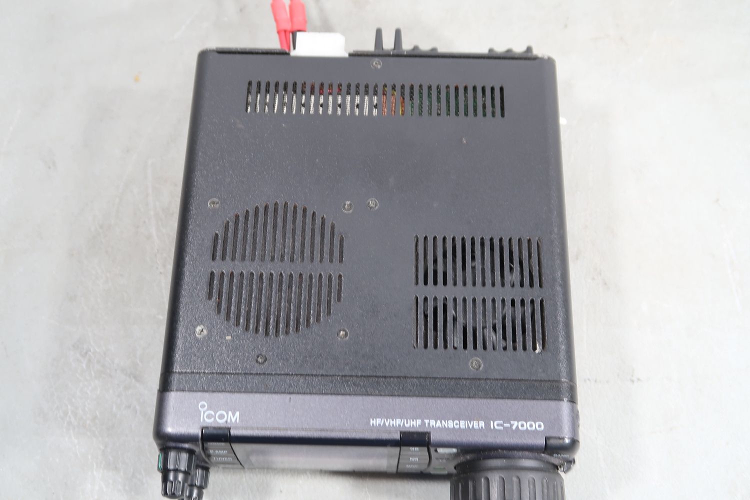 U19153 Used Icom IC-7000 HF/VHF/UHF All-Mode Transceiver