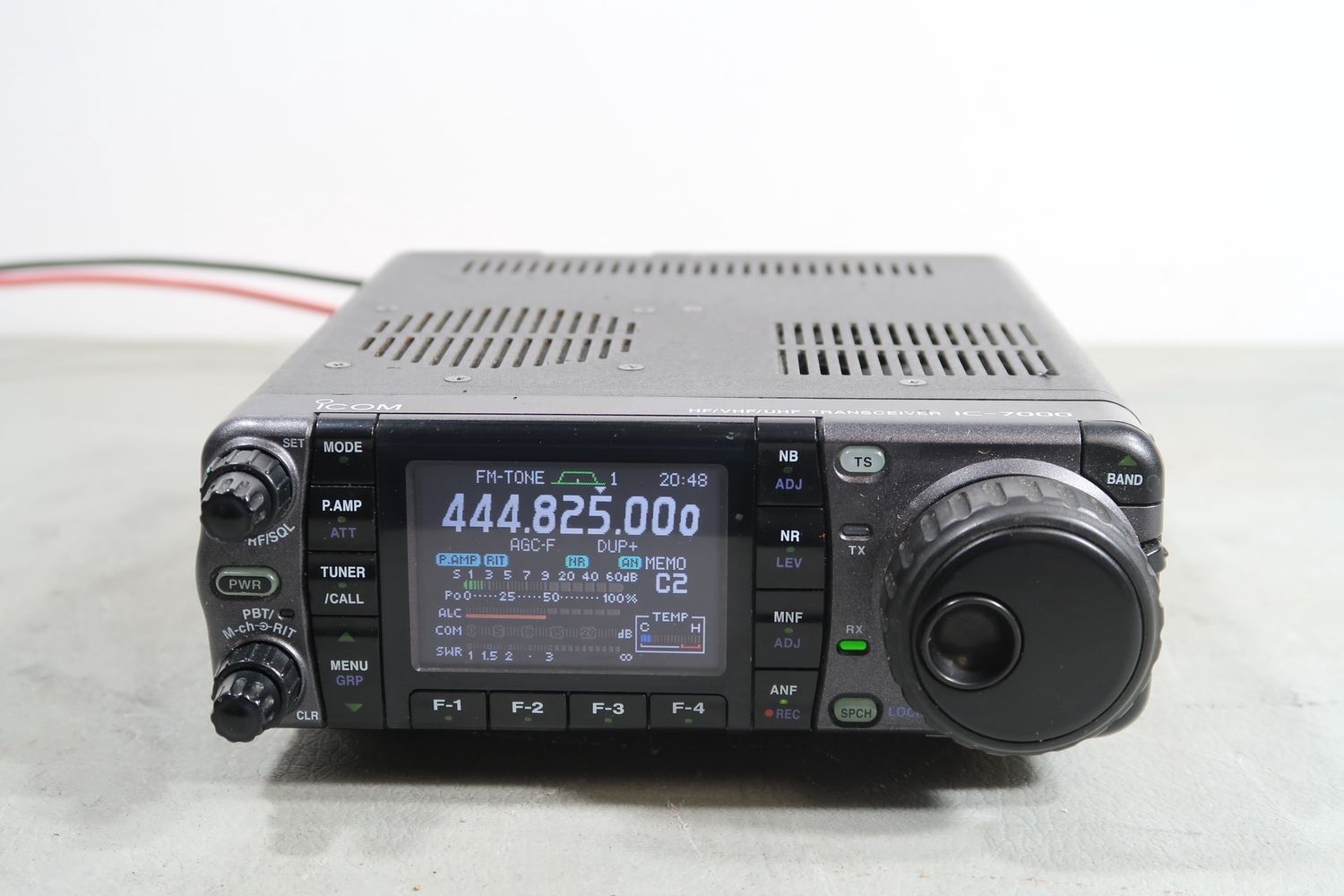 U19153 Used Icom IC-7000 HF/VHF/UHF All-Mode Transceiver