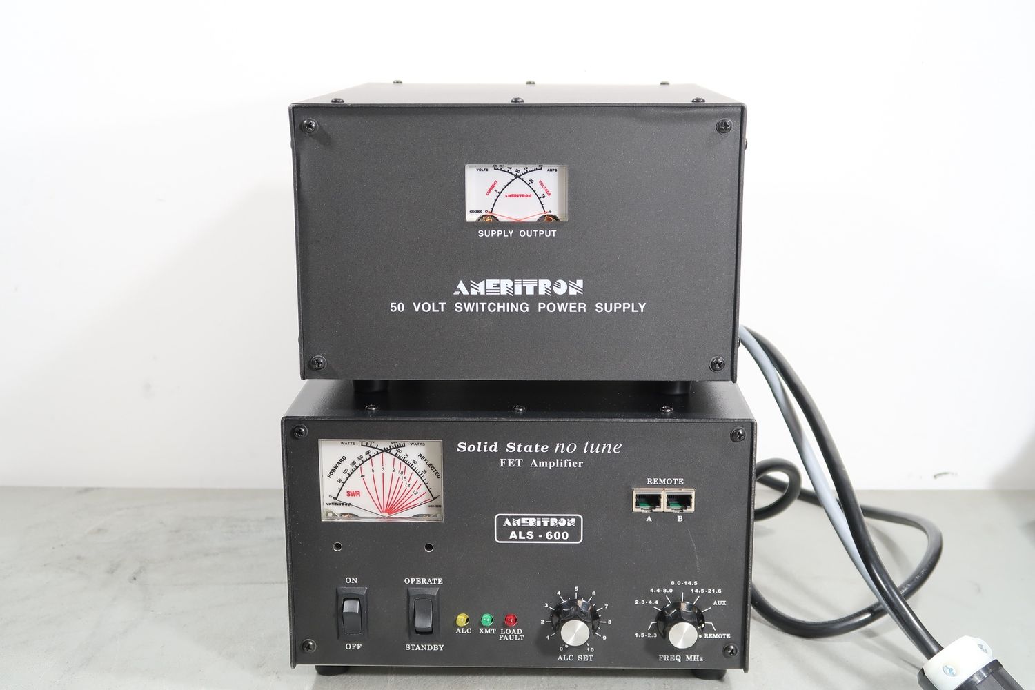 U19226 Used Ameritron ALS-600 Amplifier and Power Supply w/ ARI-500 Interface &amp; 10 MeterBoard
