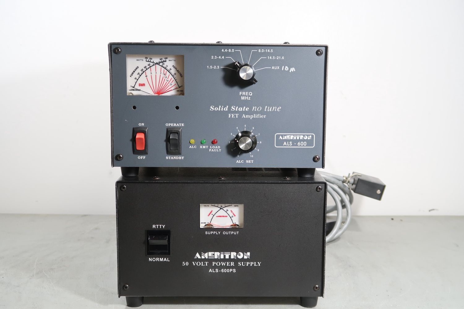 U19238 Used Ameritron ALS-600 Amplifier and Power Supply w/ ARB-704 Yaesu Interface
