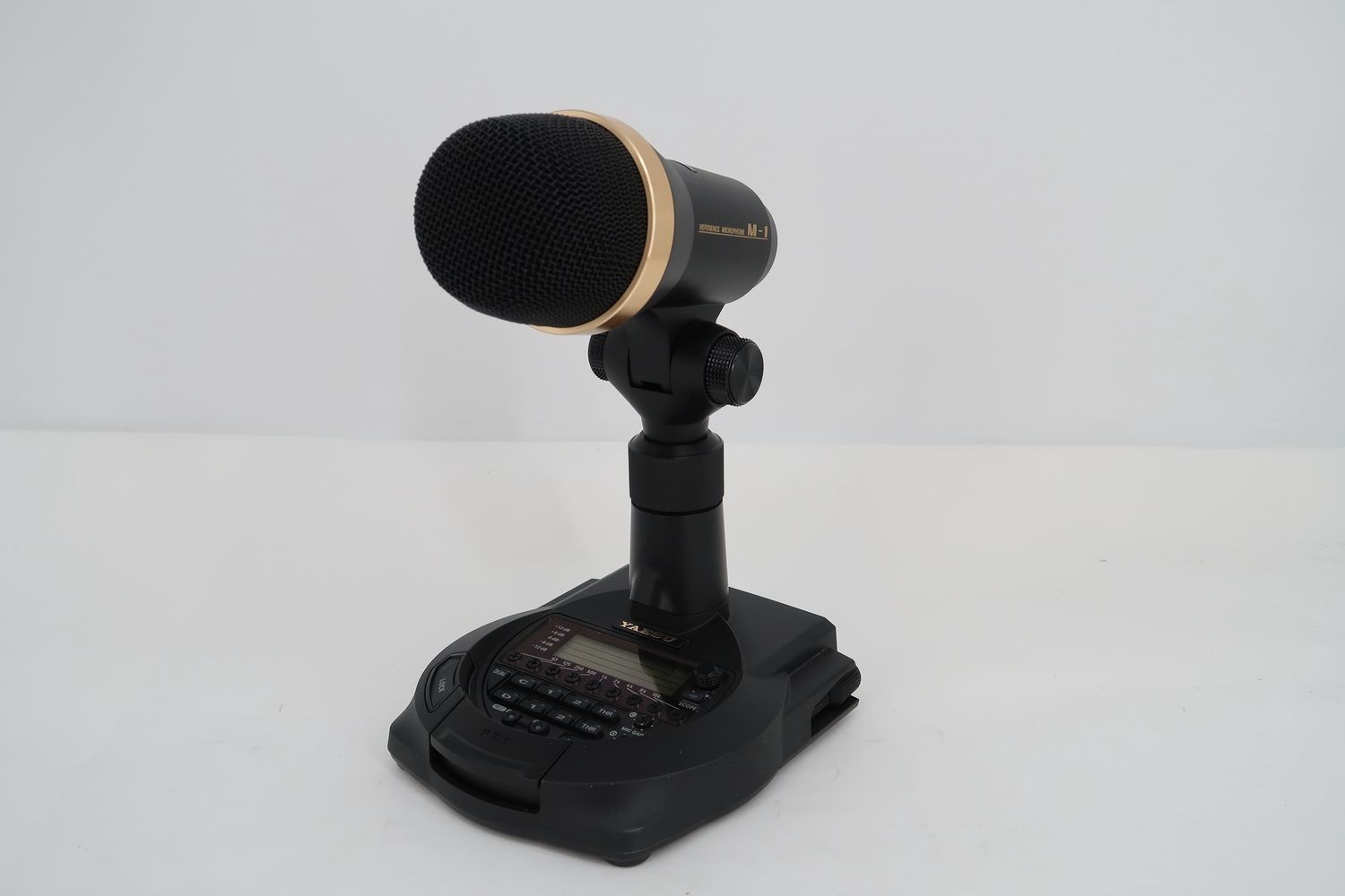 U19242 Used Yaesu M-1 Desktop Reference Microphone