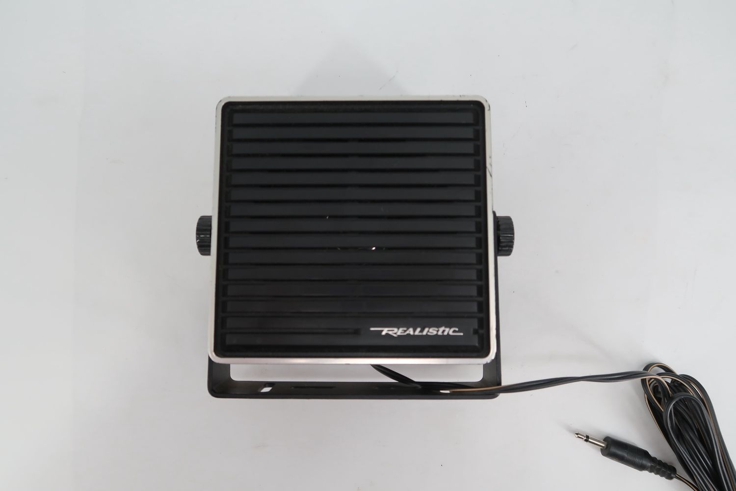 U19256 Used Realistic 21-549A Wired Extension Speaker