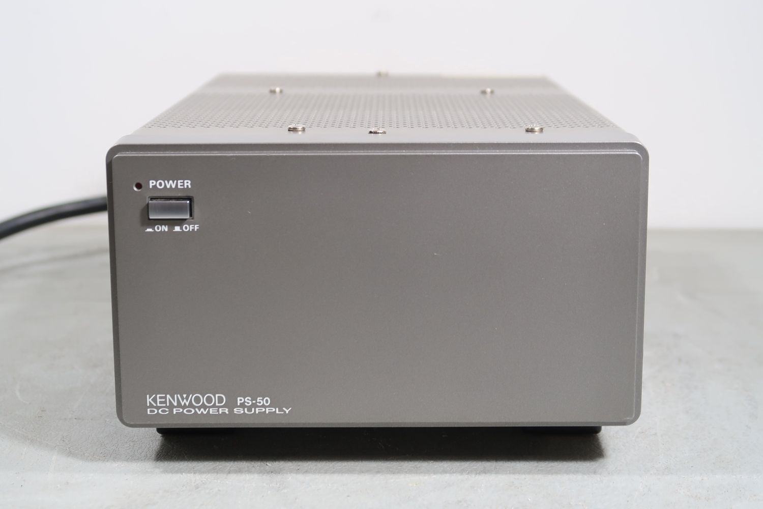 U19264 Used Kenwood PS-50 DC 120V Power Supply