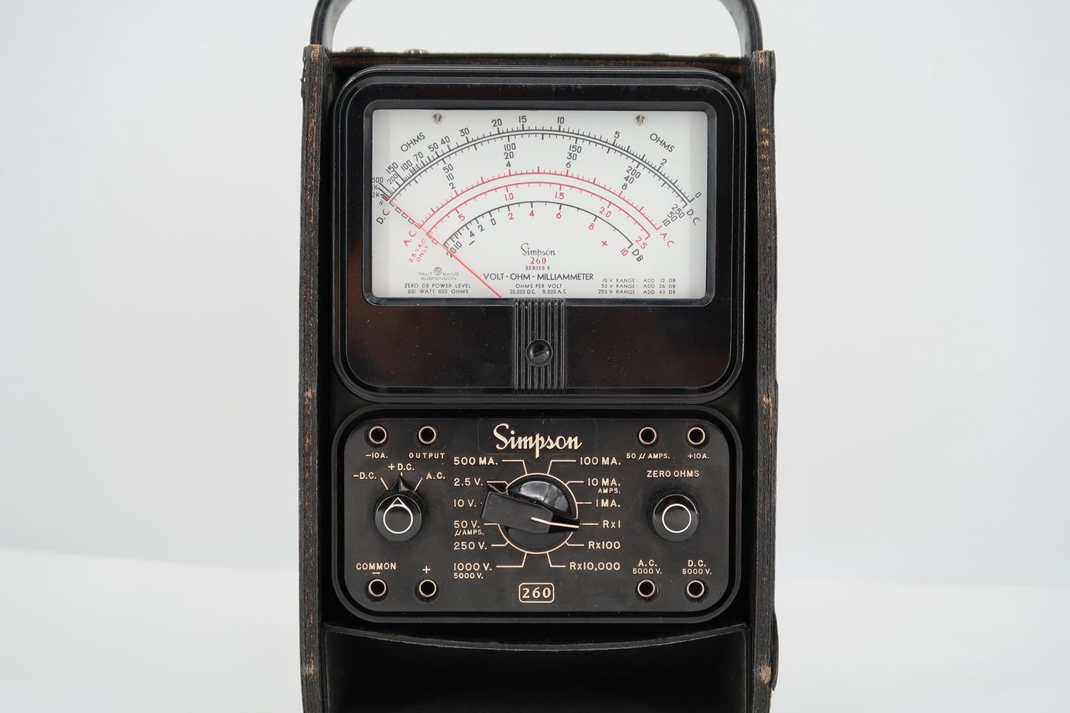U19337 Used Simpson 260 Series 5 Volt-Ohm-Milliammeter in Carrying Case